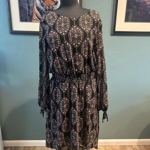 C Elegant Black Patterned Dress Size Large